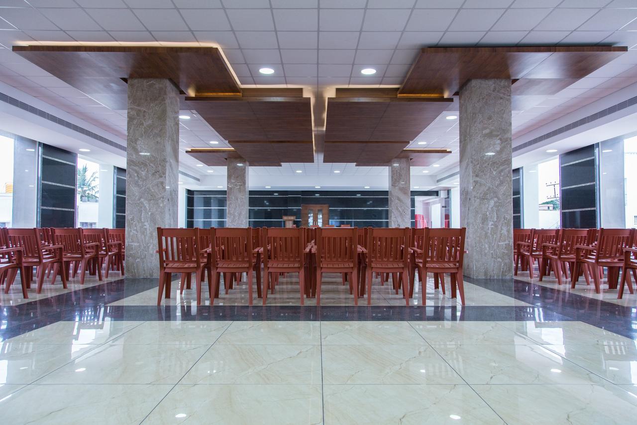 Hotel Hills Tirupattur Tiruppatur Екстериор снимка