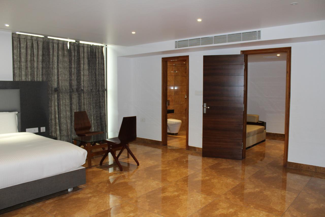 Hotel Hills Tirupattur Tiruppatur Екстериор снимка