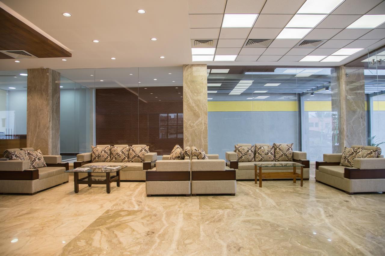 Hotel Hills Tirupattur Tiruppatur Екстериор снимка